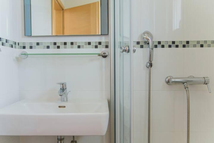 Villa Dubrovnik Makarska Exteriör bild